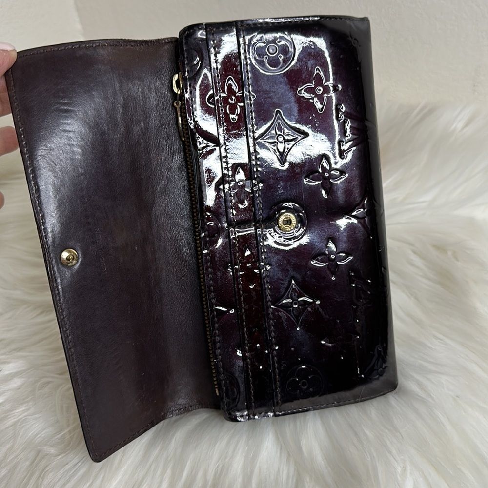 💯Authentic Louis Vuitton Vernis  Bifold Wallet🍀 - Picture 13 of 14